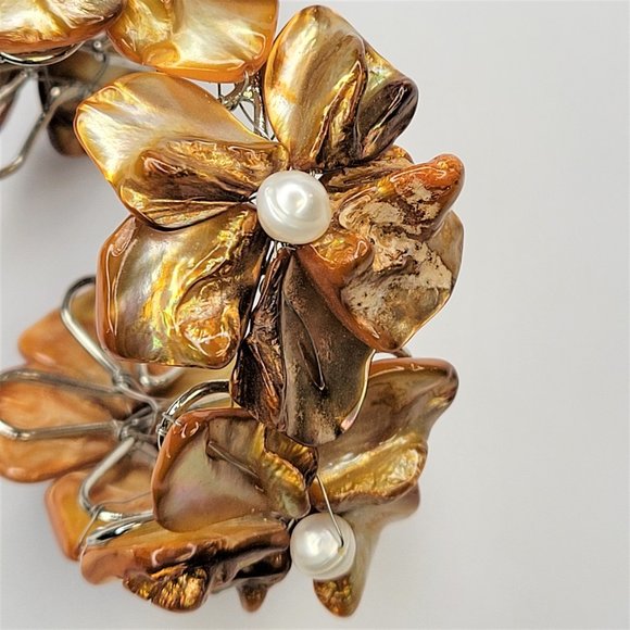 Orange Adjustable Cuff Bracelet with with Dyed Shell Petals & Pearls Bangle - Picture 3 of 15